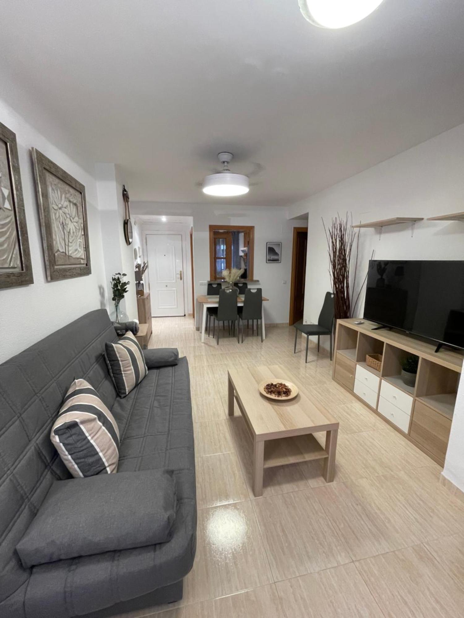 A Estrenar En Primera Linea De Playa En Magic World Marina Dor Apartment *